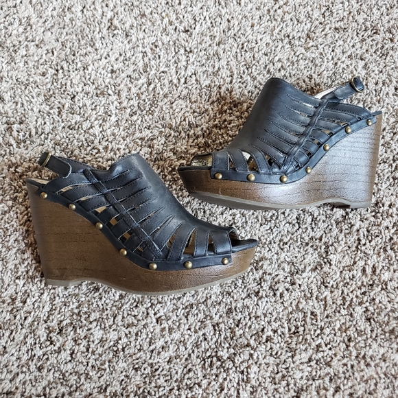 Mossimo Wedge Heels - Picture 1 of 6